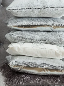 Tekstiilit<Beliani 2 Kpl Koristetyynysetti Lehtikuviolla 45X45Cm Valkoinen Ja Hopea Freesia