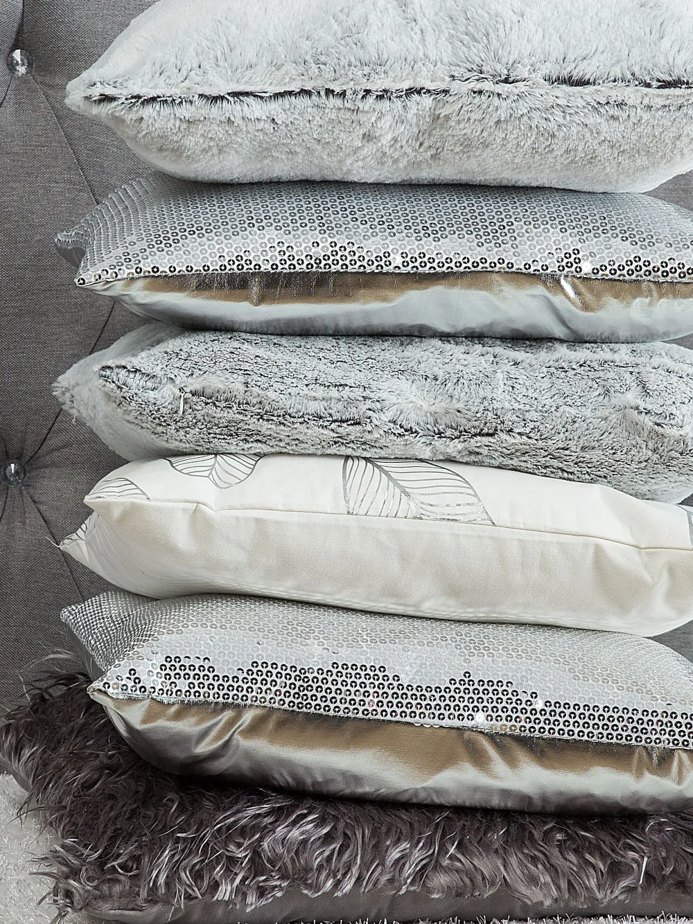 Tekstiilit<Beliani 2 Kpl Koristetyynysetti Lehtikuviolla 45X45Cm Valkoinen Ja Hopea Freesia