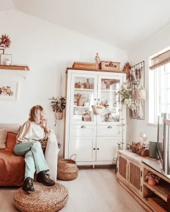 Shop Beliani Astiakaappi 4 Ovea 2 Laatikkoa Kermanvalkoinen Seatlle