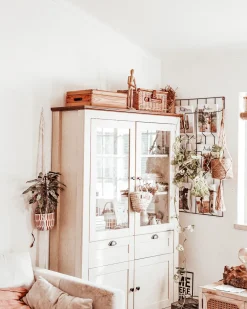 Shop Beliani Astiakaappi 4 Ovea 2 Laatikkoa Kermanvalkoinen Seatlle