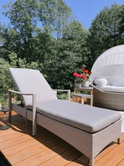 Ulkokalusteet<Beliani Aurinkotuoli Harmaa Harmaalla Istuintyynylla Vasto