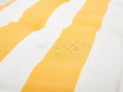 New Beliani Aurinkotuoli Pehmusteilla Keltavalkoinen Cesana