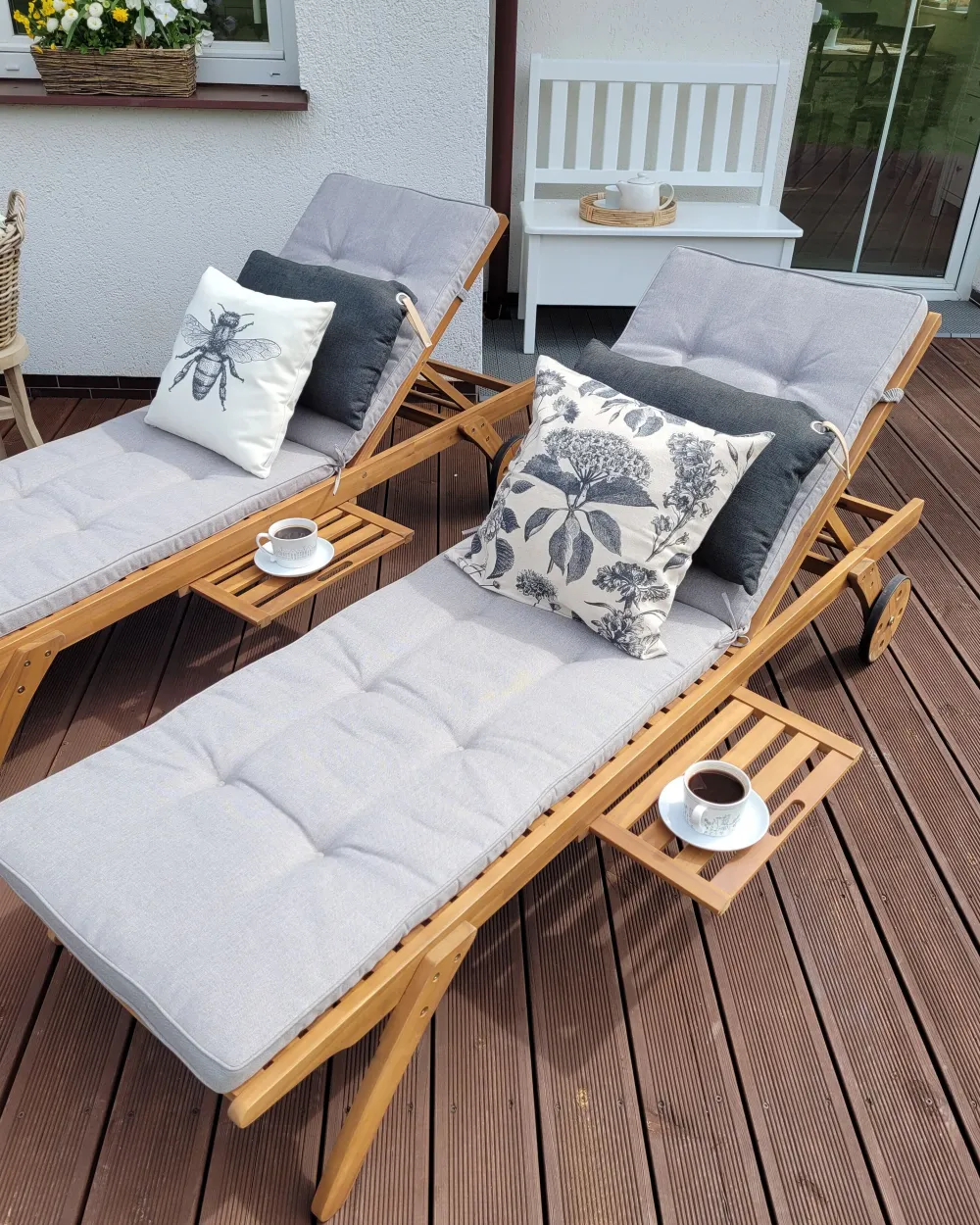 Store Beliani Aurinkotuoli Ruskeanharmaalla Pehmusteella Cesana