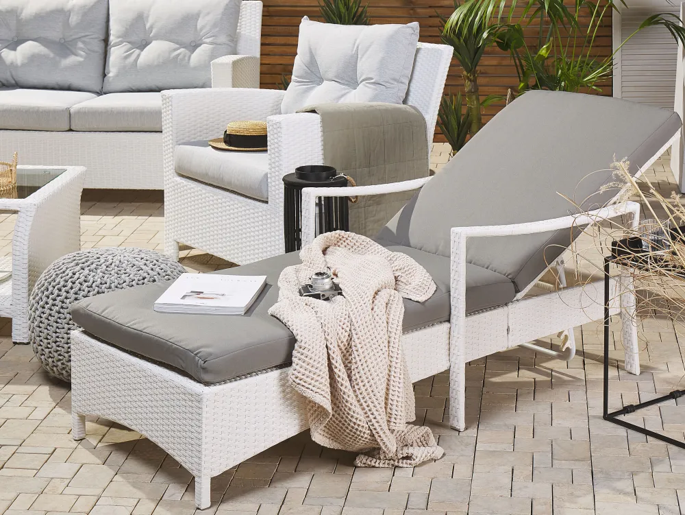 Best Beliani Aurinkotuoli Valkoinen Harmaalla Istuintyynylla Vasto