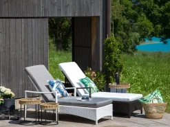 Best Beliani Aurinkotuoli Valkoinen Harmaalla Istuintyynylla Vasto