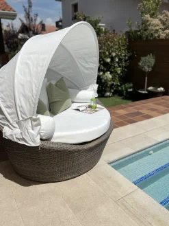 Ulkokalusteet<Beliani Aurinkovuode Polyrottinki Vaaleanruskea Sylt