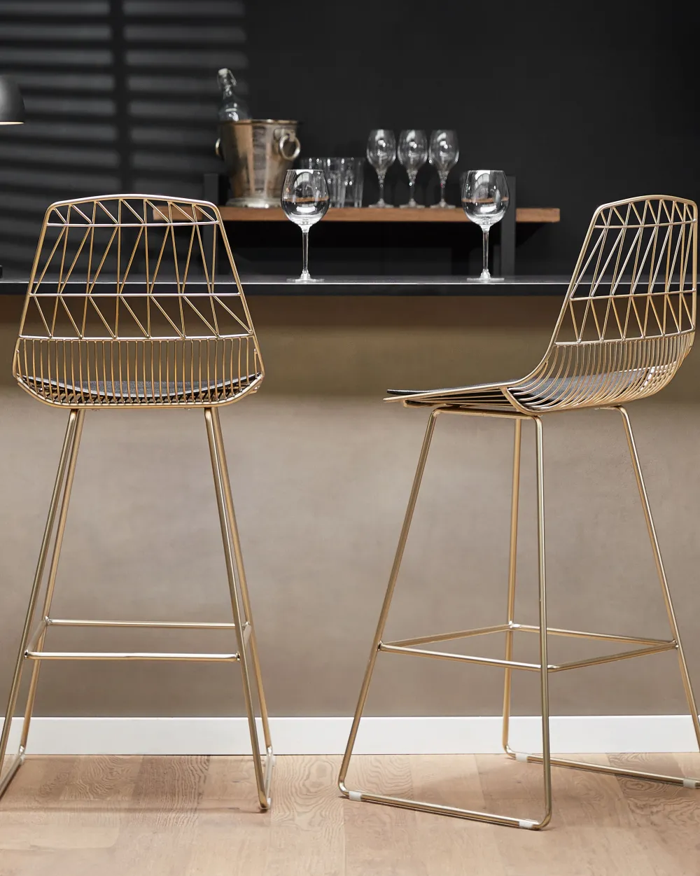 Sale Beliani Baarituoli Teras Kulta 2 Kpl Preston