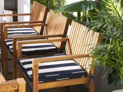 Discount Beliani 8-Istuttava Puutarhapoytasetti Sini-Valkoraidallisilla Pehmusteilla Sassari