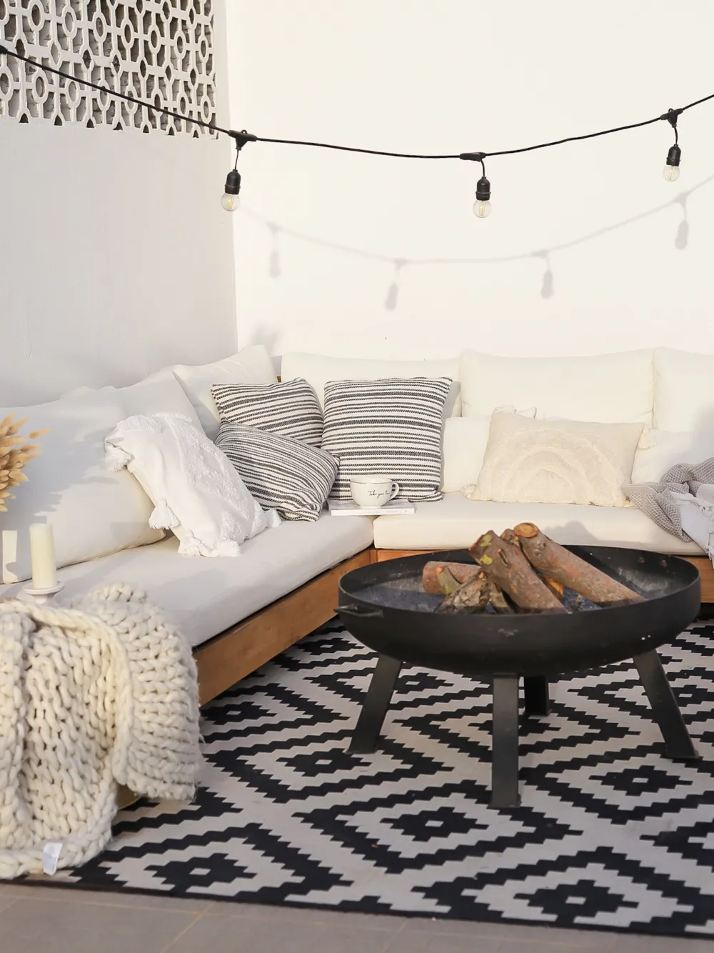 Ulkokalusteet<Beliani 5-Istuttava Ulkosohvaryhma Akasiapuu Vasenk. Valkoinen Marettimo