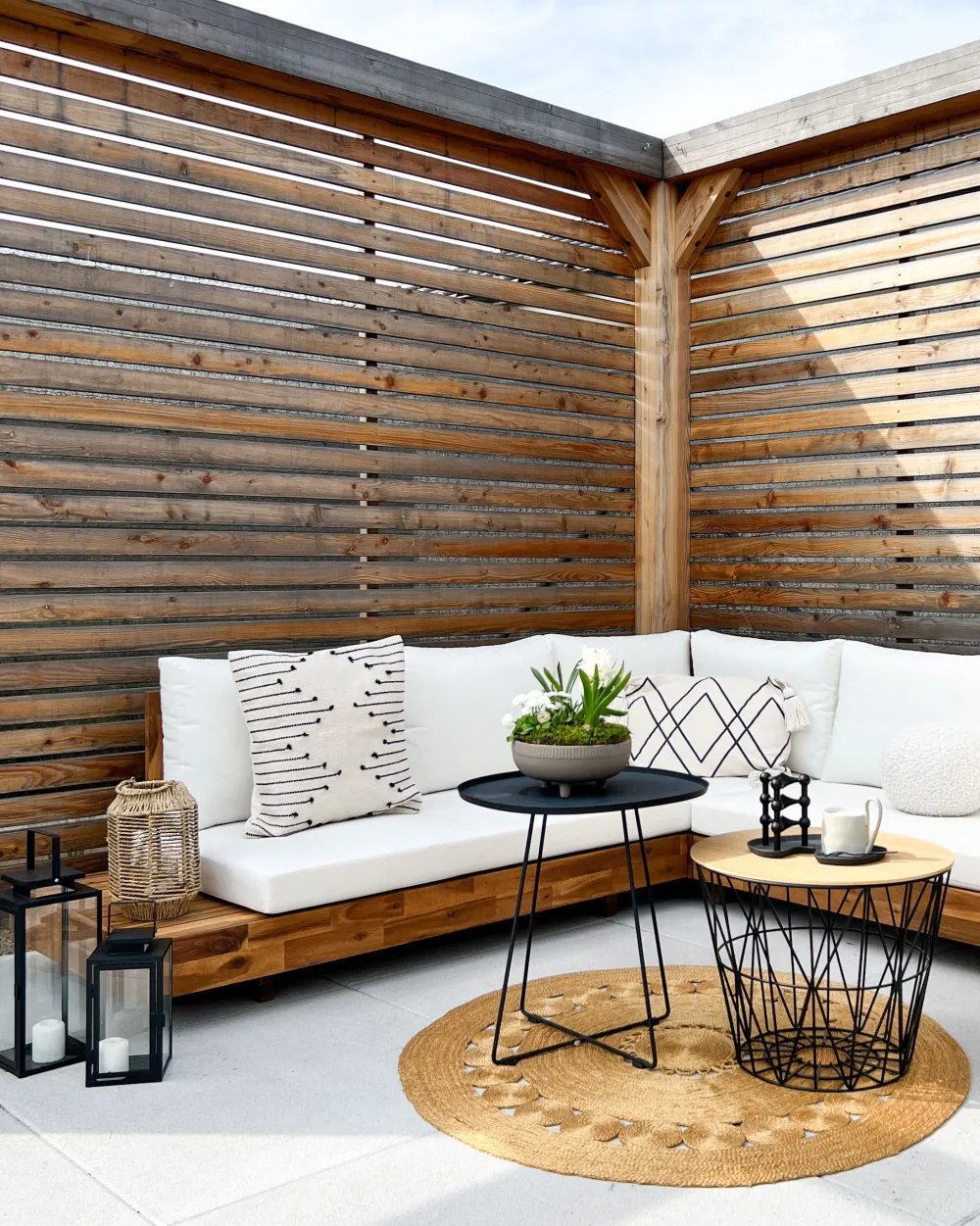 Ulkokalusteet<Beliani 5-Istuttava Ulkosohvaryhma Akasiapuu Vasenk. Valkoinen Marettimo