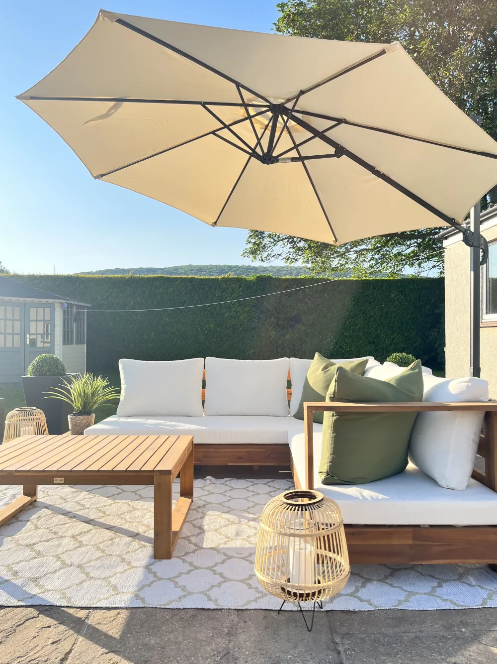 Ulkokalusteet<Beliani 5-Istuttava Ulkosohvaryhma Akasiapuu Vasenk. Valkoinen Marettimo