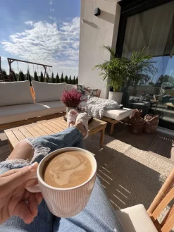 New Beliani 4-Istuttava Ulkosohvaryhma Akasiapuu Oikeak. Valkoinen Cremona