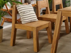 Online Beliani 6-Istuttava Vaalea Akaasiapuinen Ulkoruokailuryhma Penkilla Ja Tuoleilla Livorno