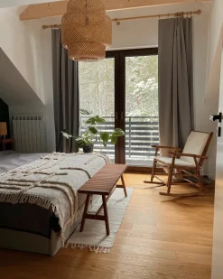 Shop Beliani Keinutuoli Bambu Vaalea Puu/Luonnonvalkoinen Frigole