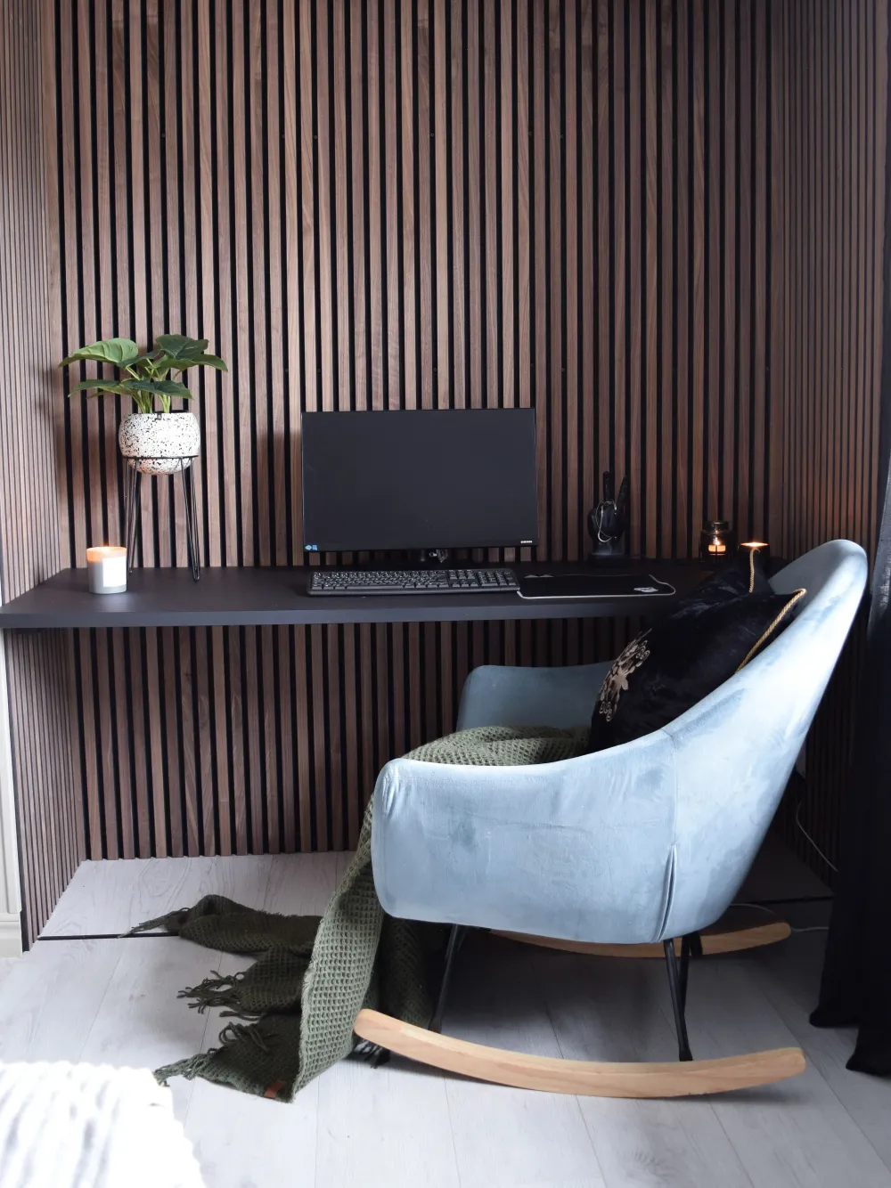 Store Beliani Keinutuoli Sametti Vaaleanharmaa Oxie