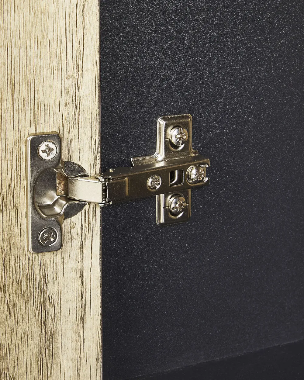 Säilytys<Beliani Kirjahylly 4 Hyllya Kaappi Vaalea Puu/Musta Salter