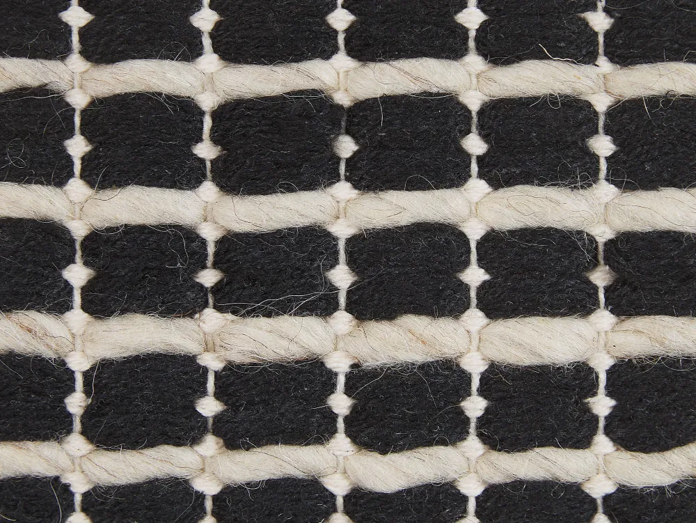 Sale Beliani Koristetyyny 45 X 45 Cm Mustavalkoinen Yoncali