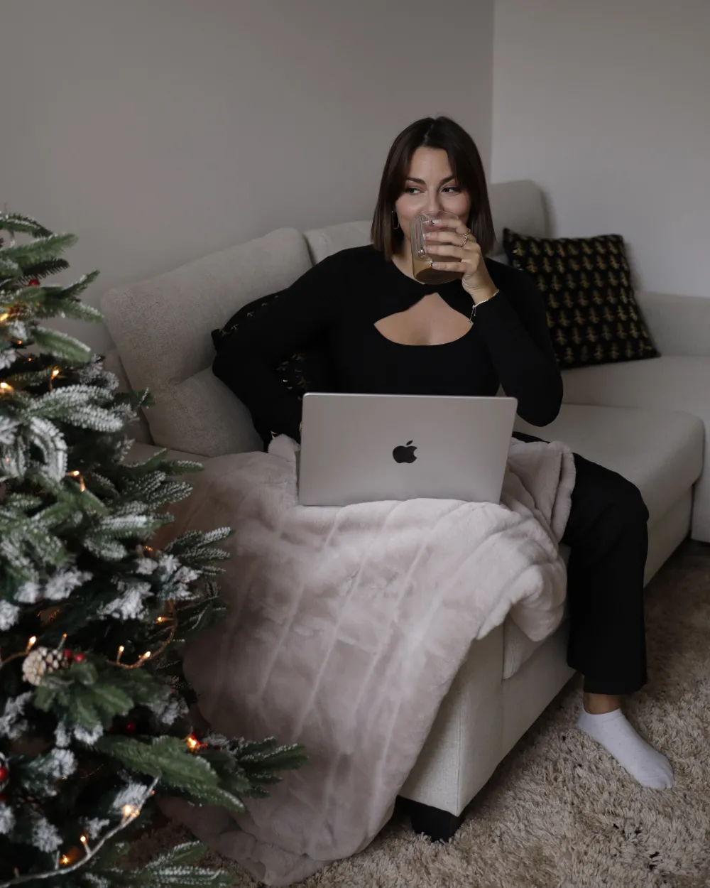 Best Sale Beliani Koristetyyny Puuvilla Musta/Kultainen 45 X 45 Cm 2 Kpl Leroy