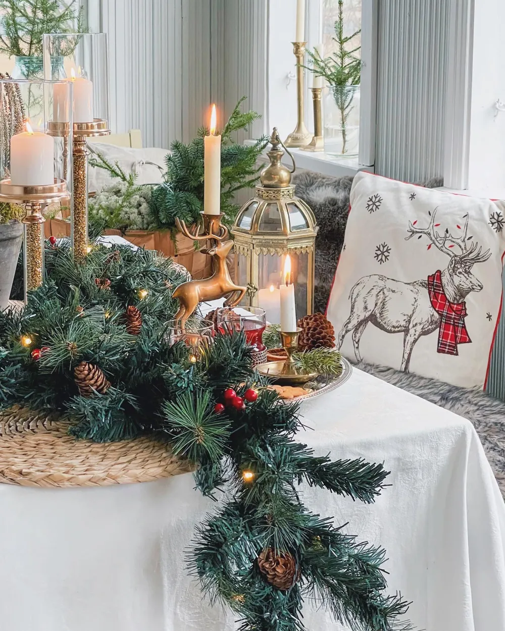 Store Beliani Koristetyyny 45X45 Cm 2 Kpl Punavalkoinen Sven