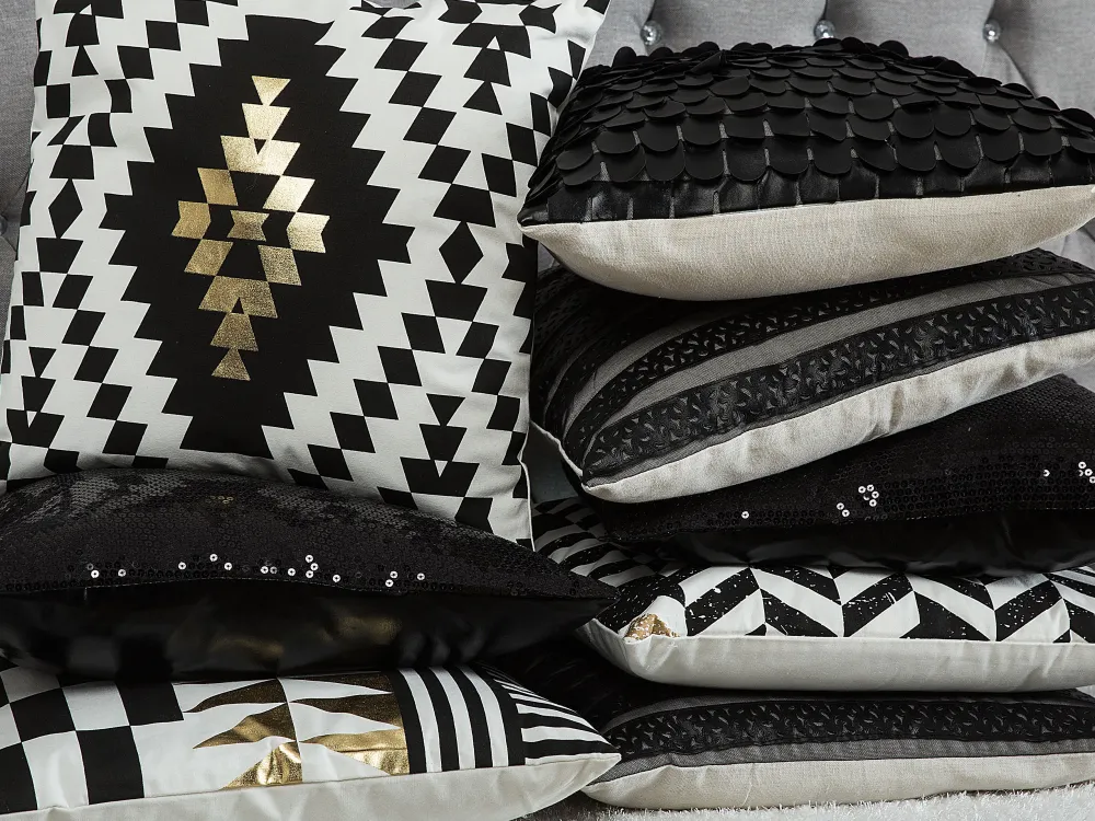 Sale Beliani Koristetyynysetti Mustilla Paljeteilla 45X45Cm Aster