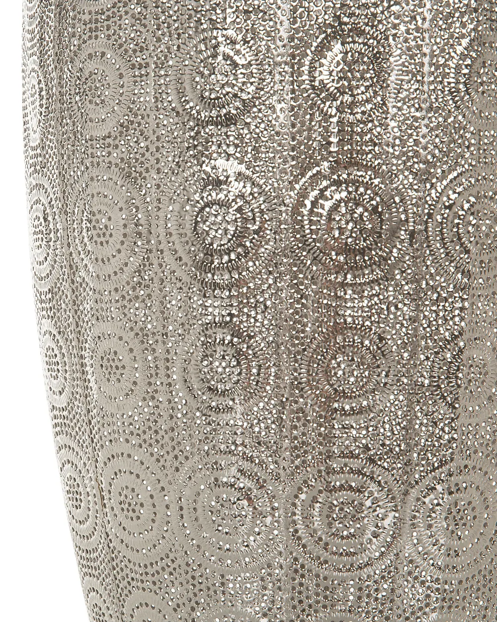 Shop Beliani Lattiavalaisin Metalli Hopea Maringa