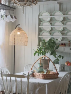 Fashion Beliani Lattiavalaisin Rottinki Luonnonvari/Musta Bernica