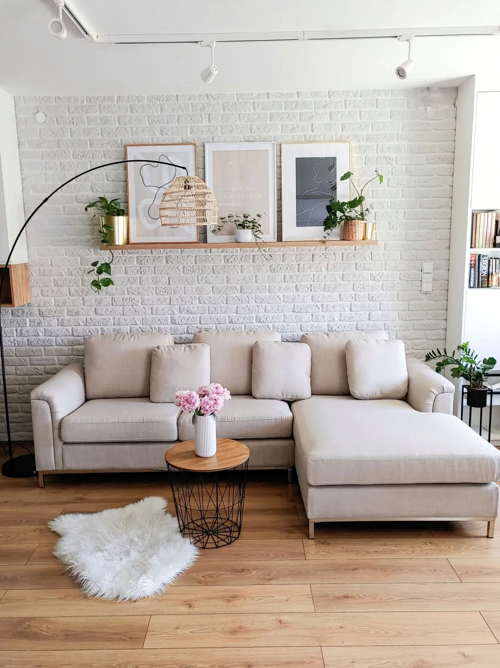 Valaisimet<Beliani Lattiavalaisin Rottinki Luonnonvari/Musta Guaviare