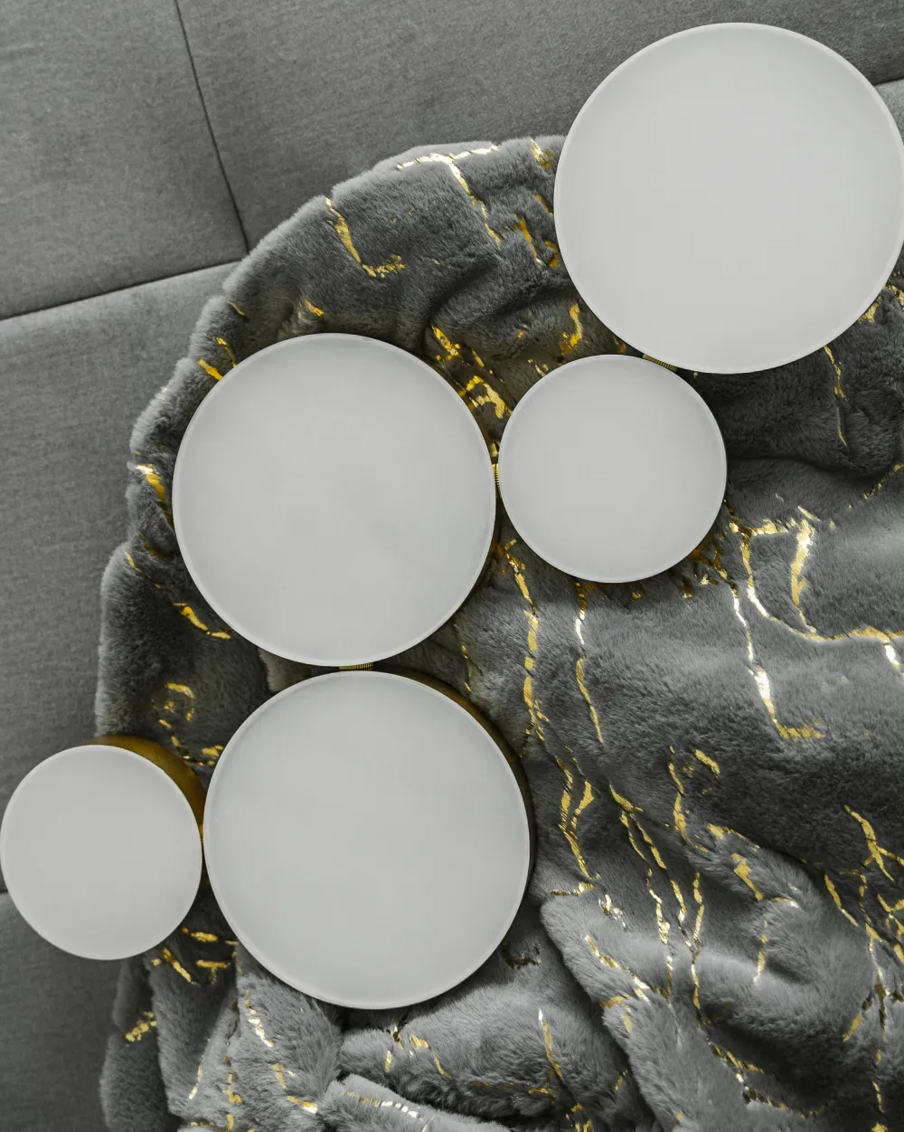 Valaisimet<Beliani Led-Kattovalaisin 5 Polttimoa Rauta Kulta Luga