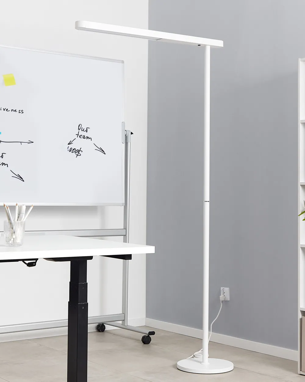 Sale Beliani Led-Lattiavalaisin Alumiini Valkoinen Perseus