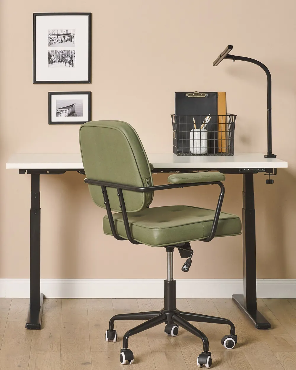 New Beliani Led-Poytavalaisin Musta Auriga