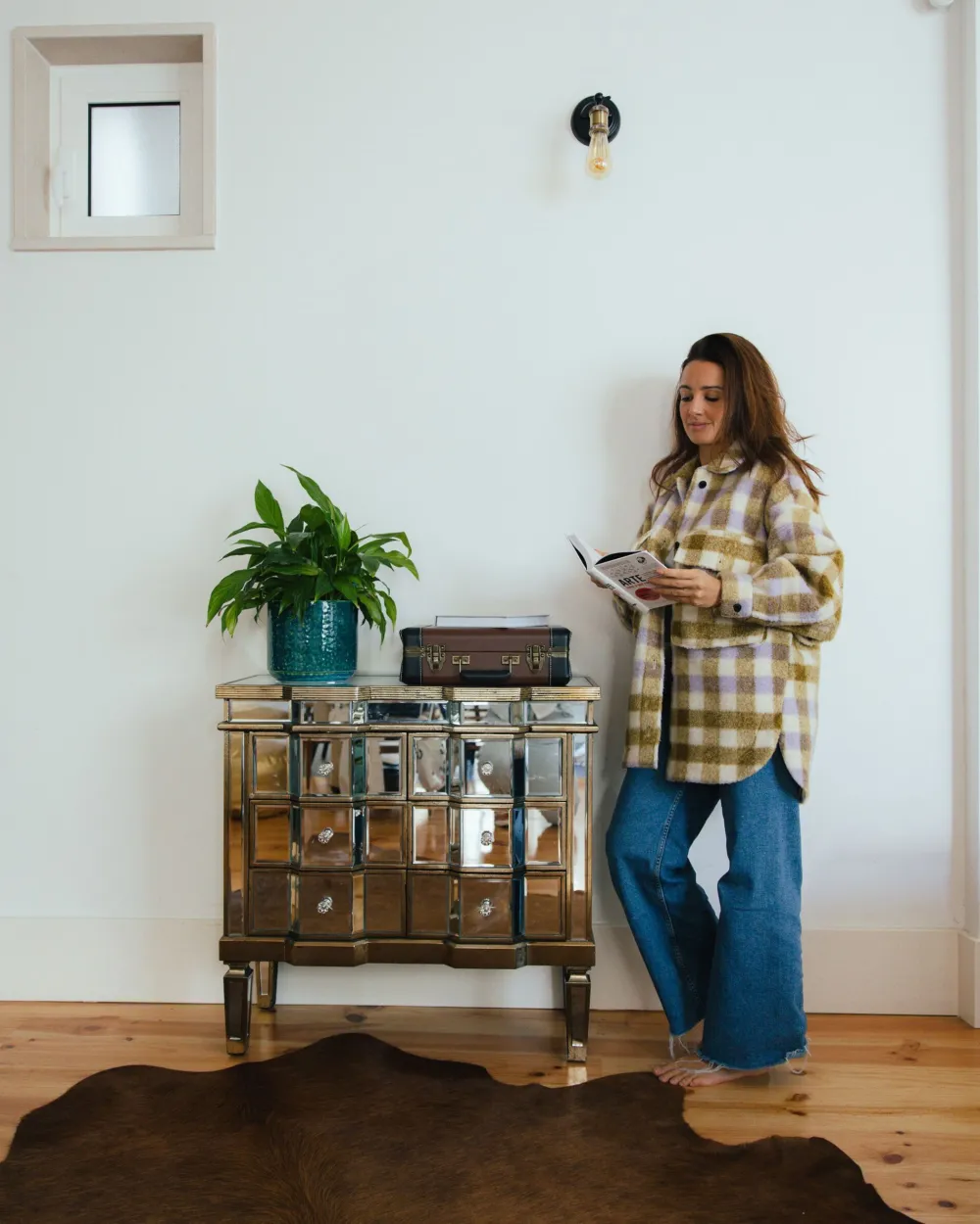 Sale Beliani Lipasto Peililasi 6 Laatikkoa Hopea Mozela