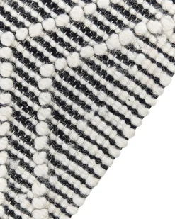 Matot<Beliani Matto Musta/Valkoinen 160 X 230 Cm Savuca