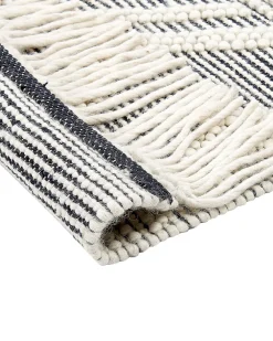 Discount Beliani Matto Musta/Valkoinen 160 X 230 Cm Pazar