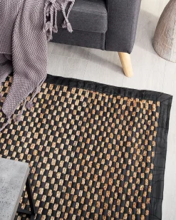 Matot<Beliani Matto Nahka Musta/Beige 140 X 200 Cm Gerce