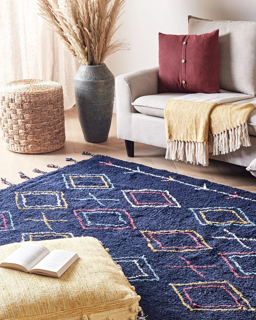 Store Beliani Matto Puuvilla Musta 160 X 230 Cm Corum