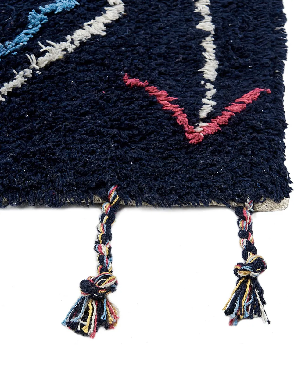 Store Beliani Matto Puuvilla Musta 160 X 230 Cm Corum