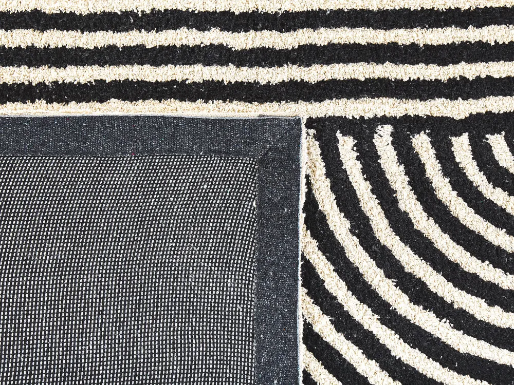 Matot<Beliani Matto Puuvilla Musta/Valkoinen 140 X 200 Cm Bareli