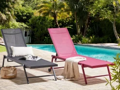 Sale Beliani Metallinen Punainen Aurinkotuoli Portofino