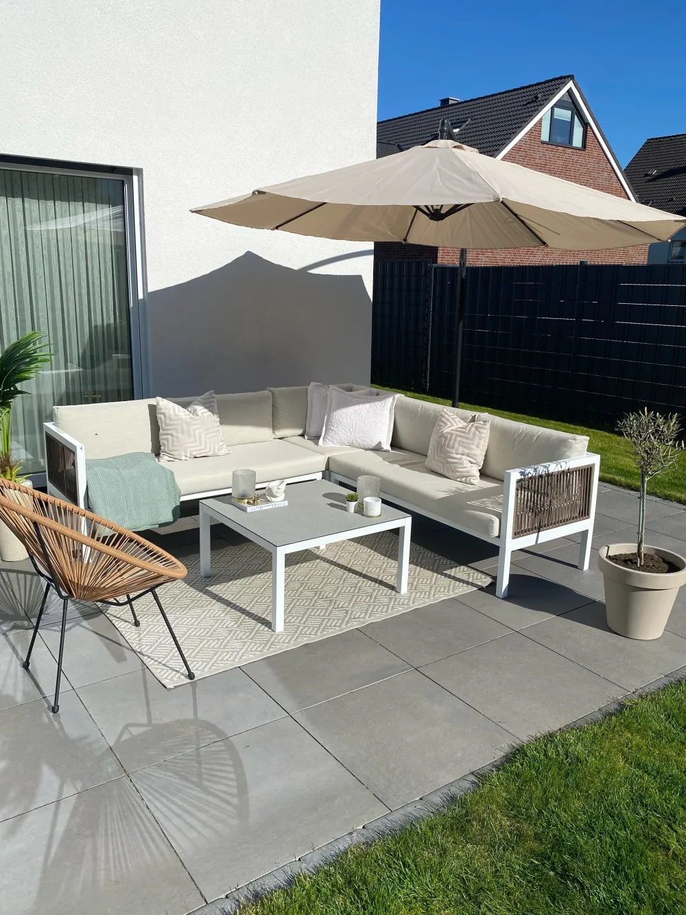 Store Beliani Narutuoli Polyrottinki Luonnonvari Acapulco Ii