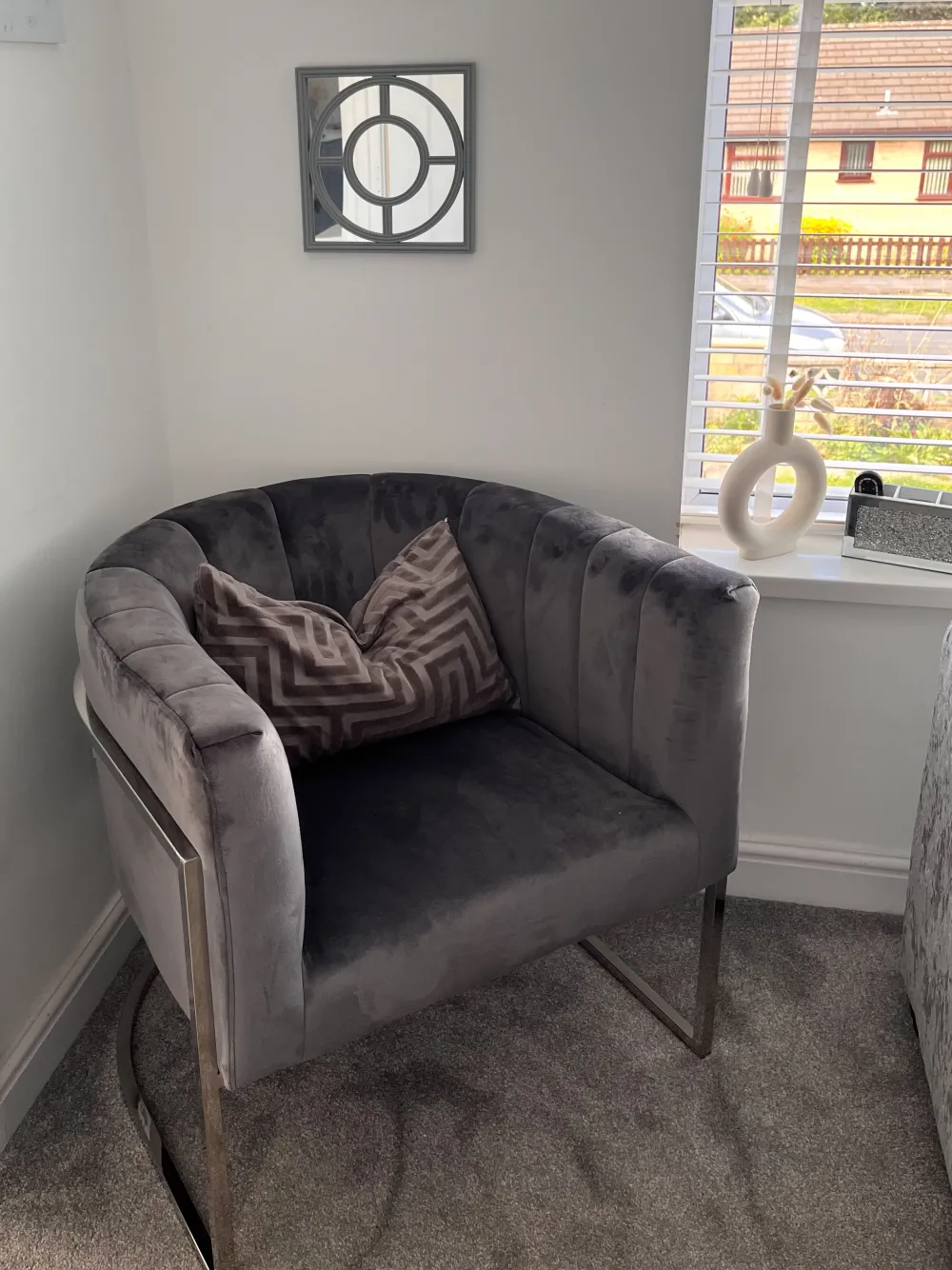 Nojatuolit<Beliani Nojatuoli Samettinen Harmaa Larvik