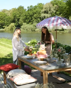 Sale Beliani Poytaryhma 6-Istuttava - Poyta Ja 2 Penkkia Harmaa Ostuni