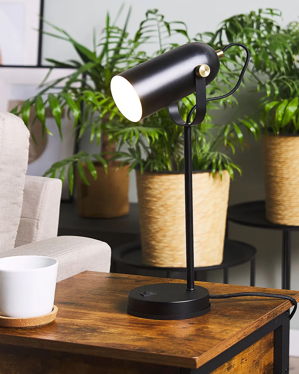 Valaisimet<Beliani Poytavalaisin Metalli Musta Tyria