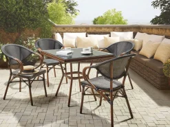 Ulkokalusteet<Beliani Puutarhakalustesetti 4-Istuttava Harmaa/Musta Caspri