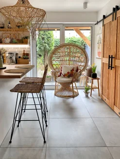 Tuolit<Beliani Riikinkukkotuoli Rottinki Luonnonvari Emmanuelle