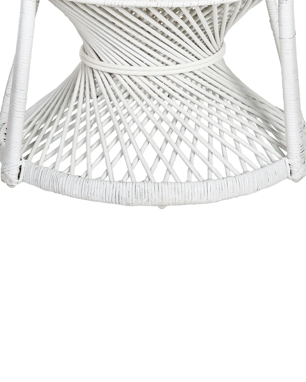 Tuolit<Beliani Riikinkukkotuoli Rottinki Valkoinen Emmanuelle