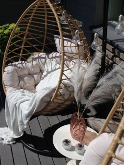 Nojatuolit<Beliani Riipputuoli Jalustalla Polyrottinki Luonnonvari Arsita