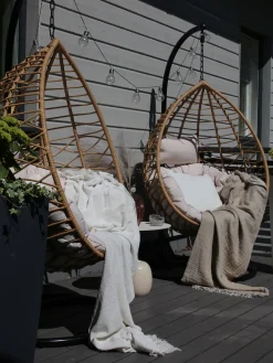 Nojatuolit<Beliani Riipputuoli Jalustalla Polyrottinki Luonnonvari Arsita