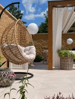 Nojatuolit<Beliani Riipputuoli Jalustalla Polyrottinki Luonnonvari Arsita