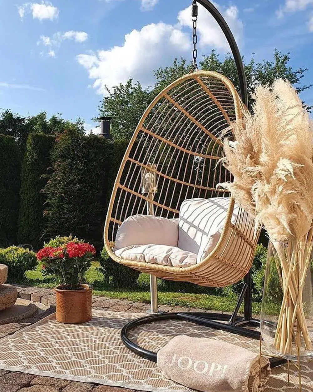 Flash Sale Beliani Riipputuoli Jalustalla Polyrottinki Luonnonvari Casoli