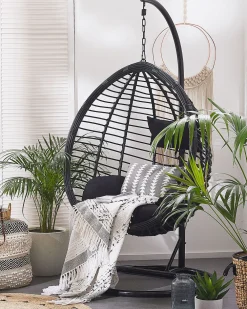 Nojatuolit<Beliani Riipputuoli Jalustalla Polyrottinki Musta Tollo